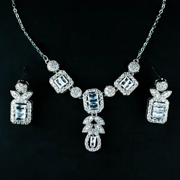 Zirconia earrings and pendant set – Cubic Spark
