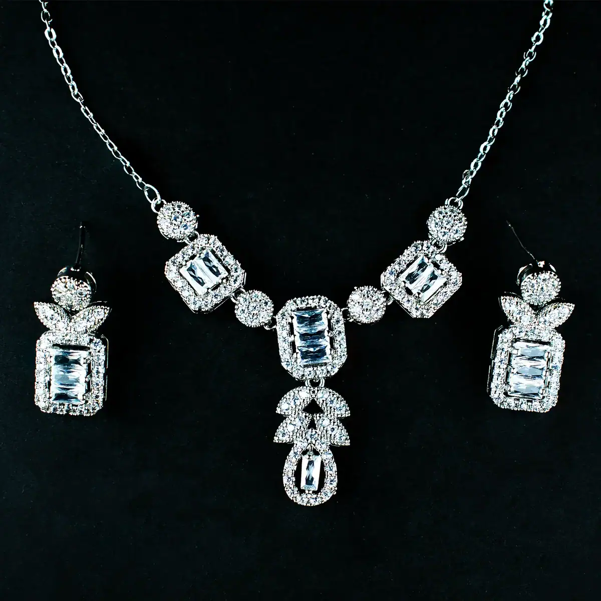 Zirconia earrings and pendant set – Cubic Spark