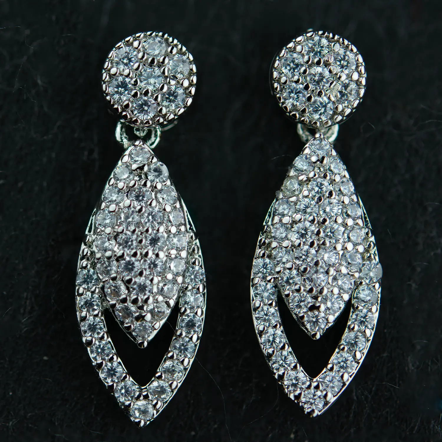Kuzey Hub zirconia jewelry